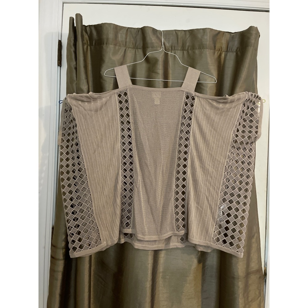 Chicos size 2 poncho (AAA18)